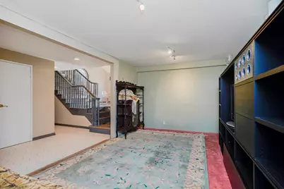333 Mayfair Drive N, New York City, NY 11234 - Photo 10