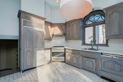 333 Mayfair Drive N, New York City, NY 11234 - Photo 20