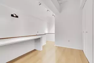 135 W 70th St, New York City, NY 10023 - Photo 14