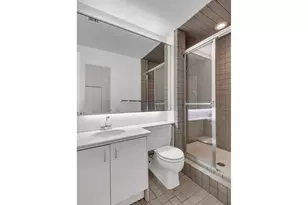 135 W 70th St, New York City, NY 10023 - Photo 18