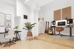 135 W 70th St, New York City, NY 10023 - Photo 16