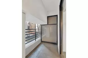 135 W 70th St, New York City, NY 10023 - Photo 8