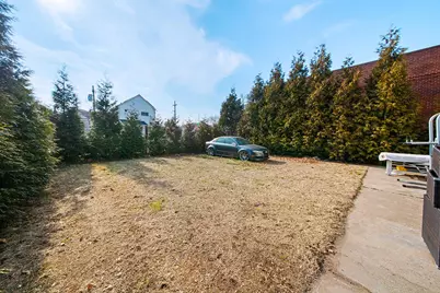 1176 E 94th Street, New York City, NY 11236 - Photo 10