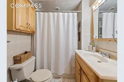 1961 Wallace Avenue, New York City, NY 10462 - Photo 10