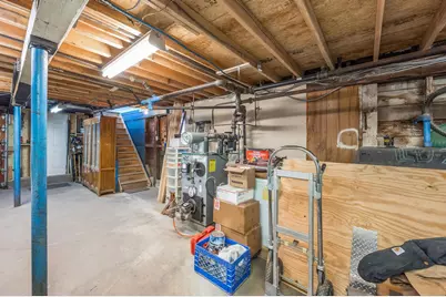 803 Cross Bay Boulevard, New York City, NY 11693 - Photo 32