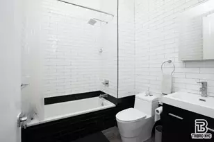 378 S 3rd St, New York City, NY 11211 - Photo 8