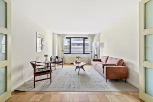 165 W 66th St, New York, NY 10023 - Photo 2