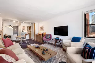 345 E 52nd St, New York City, NY 10022 - Photo 2