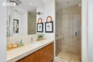 25 E 69th St, New York City, NY 10021 - Photo 4
