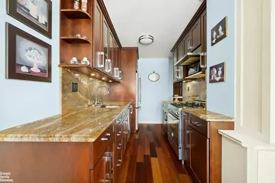 525 E 82nd Street #5C, New York City, NY 10028 - Photo 4