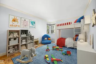 525 E 82nd St, New York City, NY 10028 - Photo 2