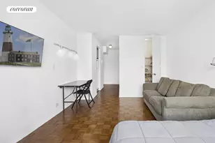 393 W 49th St, New York City, NY 10019 - Photo 2