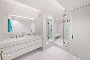 721 5th Ave, New York City, NY 10022 - Photo 12