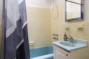 321 E 71st St, New York City, NY 10021 - Photo 4