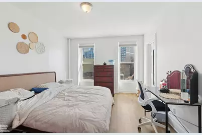 47-08 11th Street, New York City, NY 11101 - Photo 10