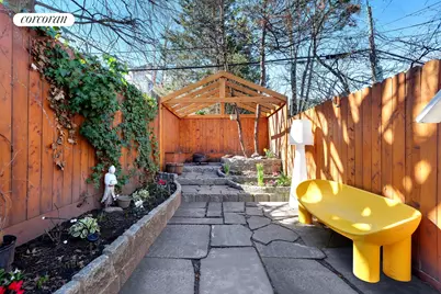 320 15th Street, New York City, NY 11215 - Photo 4