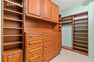 530 E 76th St, New York City, NY 10021 - Photo 12