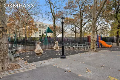 530 E 76th Street #10H, New York City, NY 10021 - Photo 24