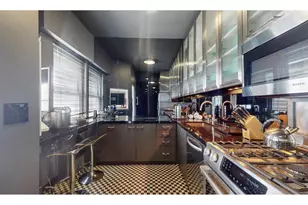 360 E 72nd St, New York City, NY 10021 - Photo 6