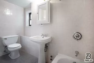 262 W 22nd St, New York City, NY 10011 - Photo 4