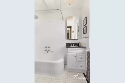 333 E 53rd Street #10C, New York City, NY 10022 - Photo 6