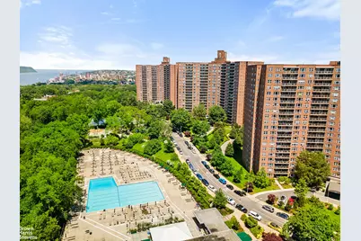 5700 Arlington Avenue #2X, New York City, NY 10471 - Photo 20