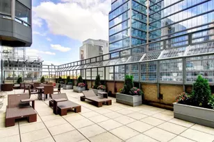 301 W 57th St, New York City, NY 10019 - Photo 16