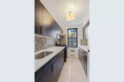 415 Beverley Road #5h, New York City, NY 11218 - Photo 8