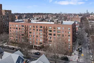 415 Beverley Rd, New York City, NY 11218 - Photo 12