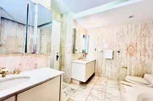 530 E 76th St, New York City, NY 10021 - Photo 10