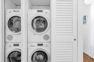 118 Clinton Ave, New York City, NY 11205 - Photo 10