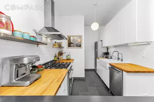 118 Clinton Ave, New York City, NY 11205 - Photo 6