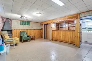 38-02 254th St, New York City, NY 11363 - Photo 16