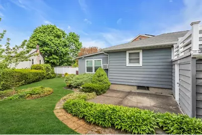 38-02 254th Street, New York City, NY 11363 - Photo 6