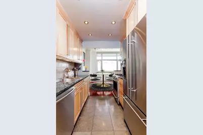 404 E 76th Street #27B, New York City, NY 10021 - Photo 2