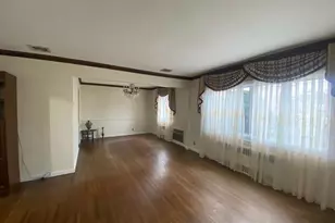 64-34 Cloverdale Blvd, New York City, NY 11364 - Photo 2