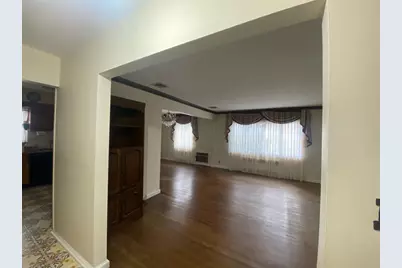 64-34 Cloverdale Boulevard, New York City, NY 11364 - Photo 6