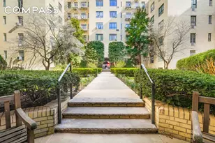 255 W 23rd St, New York, NY 10011 - Photo 26