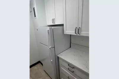 2025 Broadway #23G, New York City, NY 10023 - Photo 4