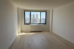 2025 Broadway, New York City, NY 10023 - Photo 2