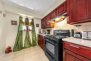 112-01 38th Ave, New York City, NY 11368 - Photo 16