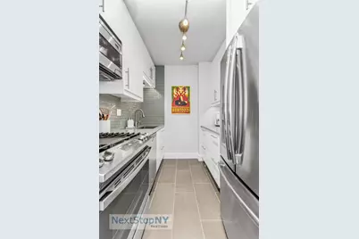 400 E 56th Street #11C, New York City, NY 10022 - Photo 4