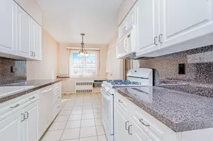 2509 E 29th St, New York City, NY 11235 - Photo 14