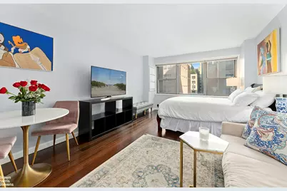 10 W 15th Street #924, New York City, NY 10011 - Photo 1