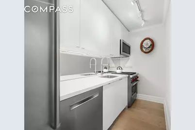 77 W 55th Street #9F, New York City, NY 10019 - Photo 8