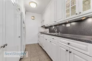 245 E 54th St, New York City, NY 10022 - Photo 1