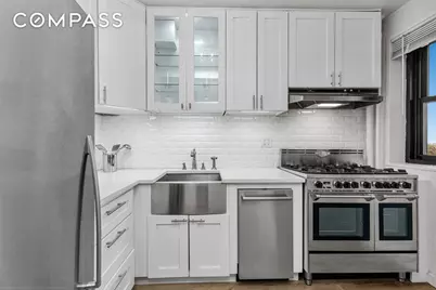 205 Clinton Avenue #9D, New York City, NY 11205 - Photo 4