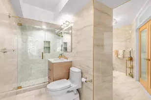 249 E 48th St, New York City, NY 10017 - Photo 10