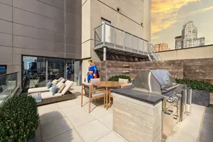 135 W 52nd St, New York City, NY 10019 - Photo 28