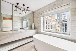 135 W 52nd St, New York City, NY 10019 - Photo 16